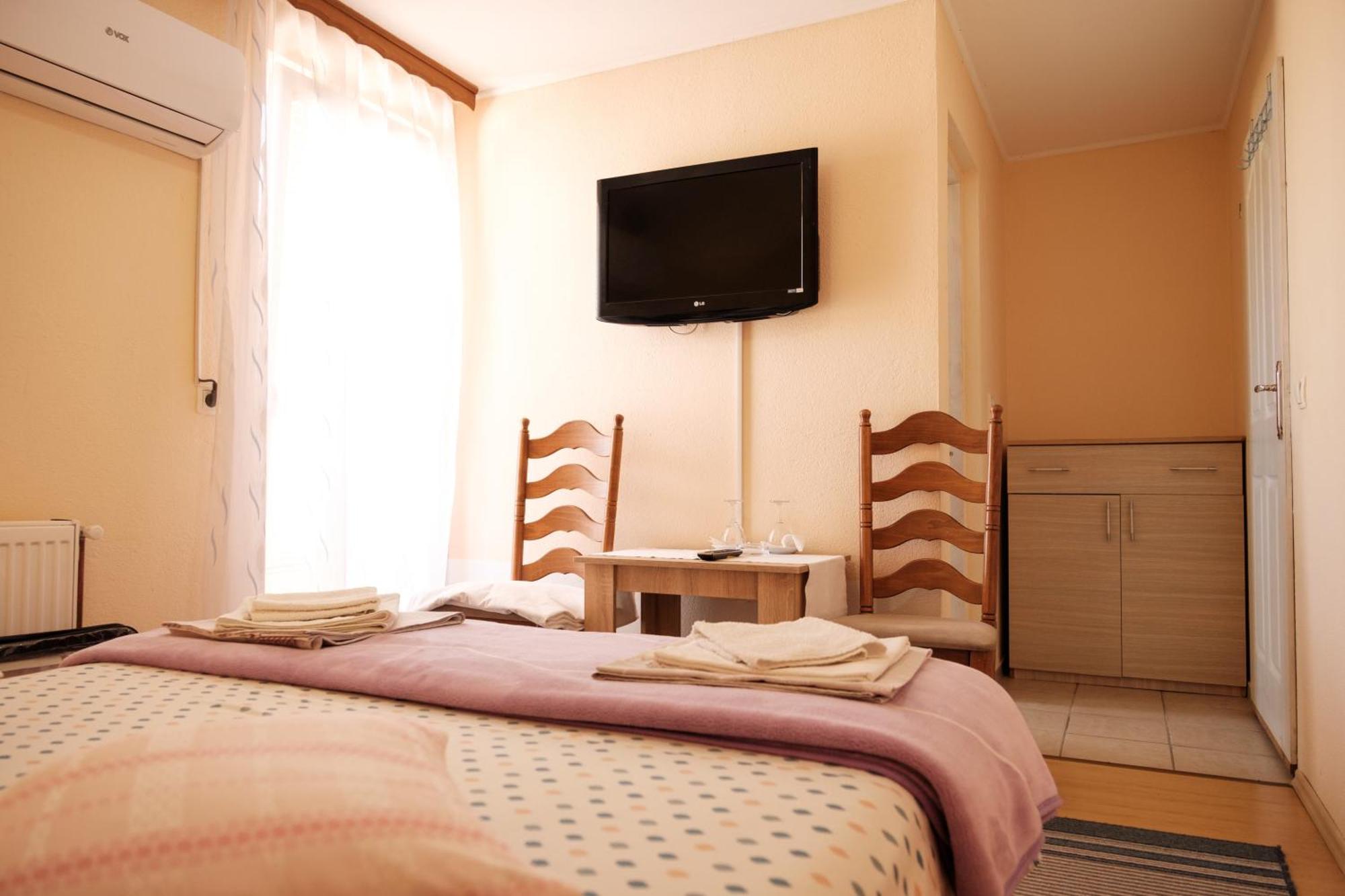 Guesthouse INES Doboj Extérieur photo