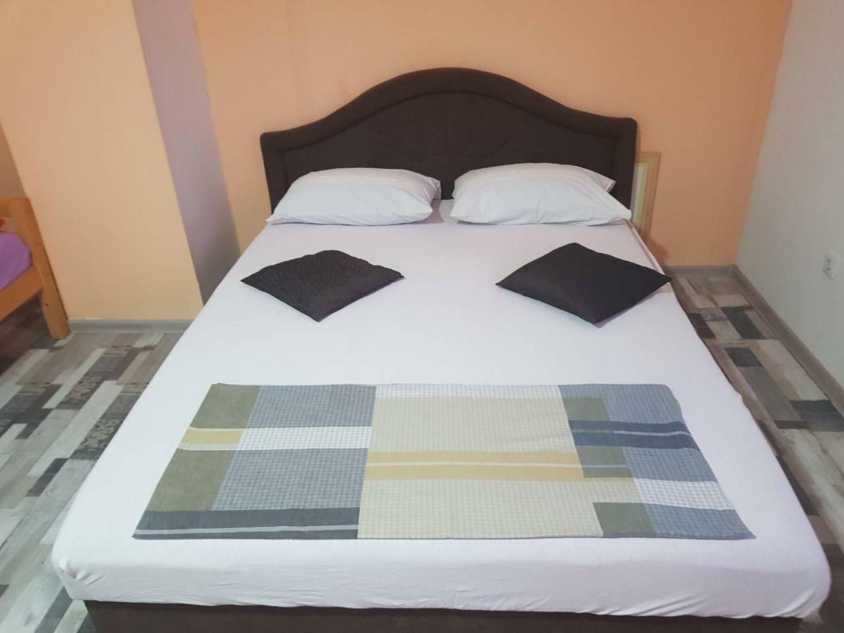 Guesthouse INES Doboj Extérieur photo